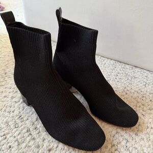 Everlane Black Ribbed Boots